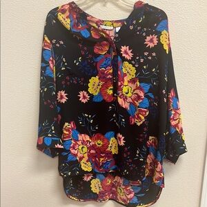 Violet & Claire Pink and Gold Graphic Blouse with Peter Pan Collar